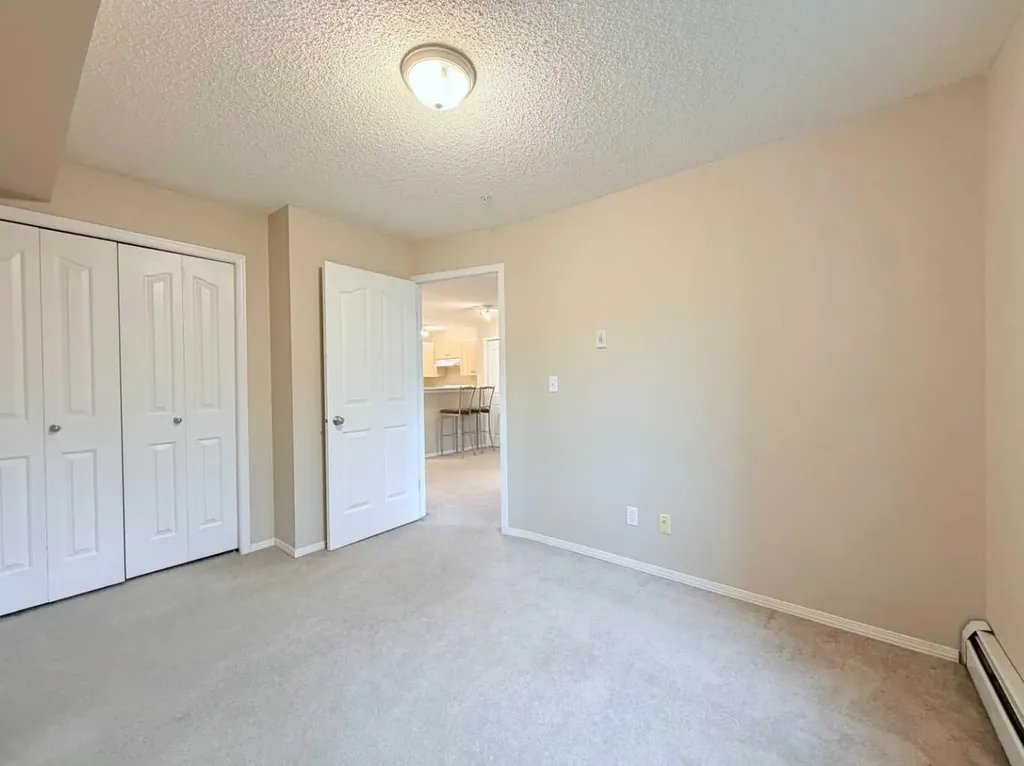 8 Bridlecrest Drive SW Calgary AB T2Y0H7