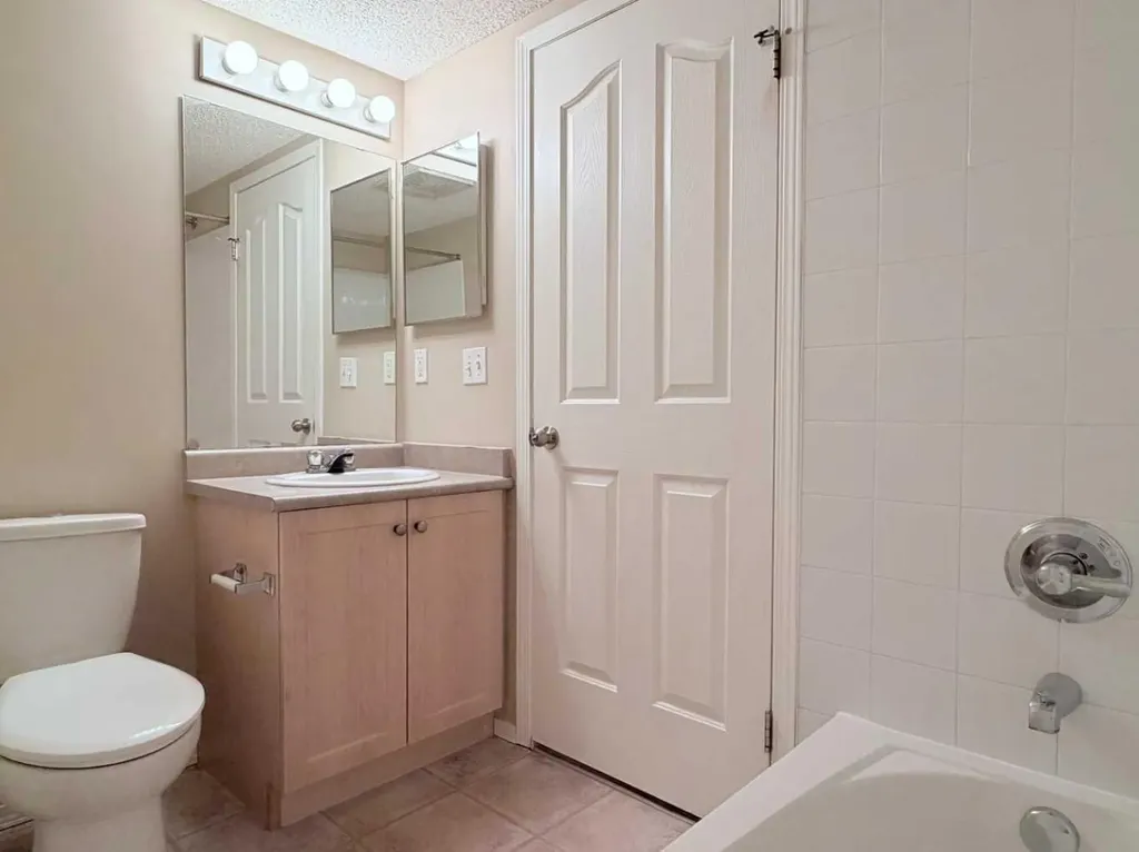 8 Bridlecrest Drive SW Calgary AB T2Y0H7