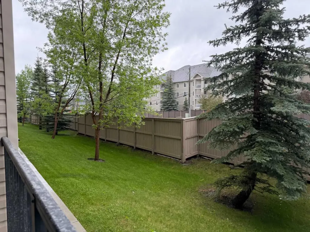 8 Bridlecrest Drive SW Calgary AB T2Y0H7