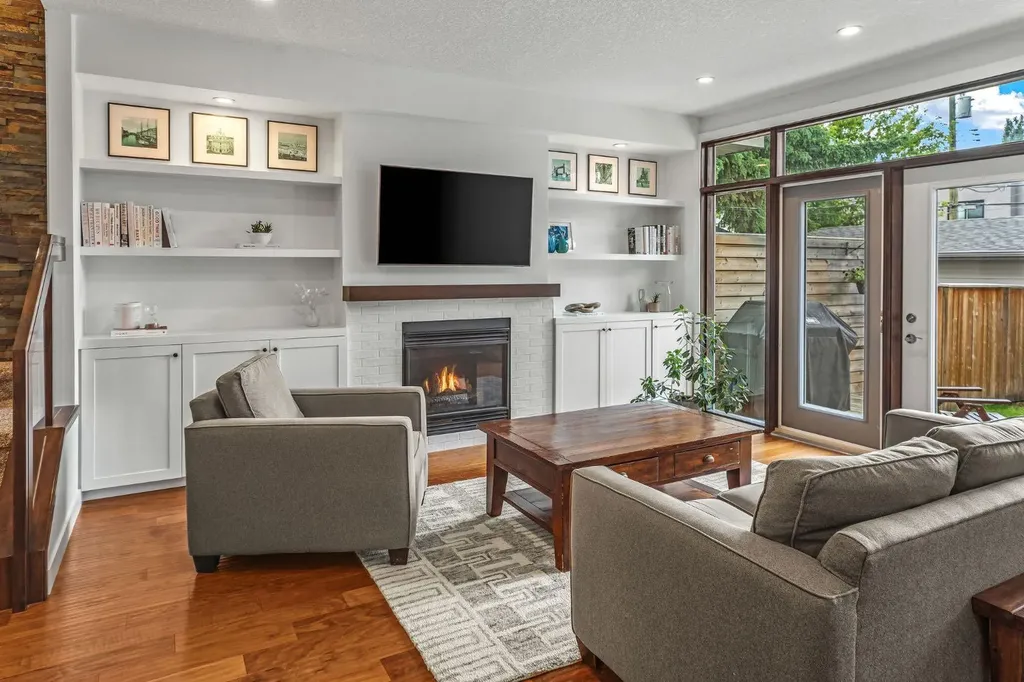 1734 37 Avenue SW Calgary AB T2T 2H3