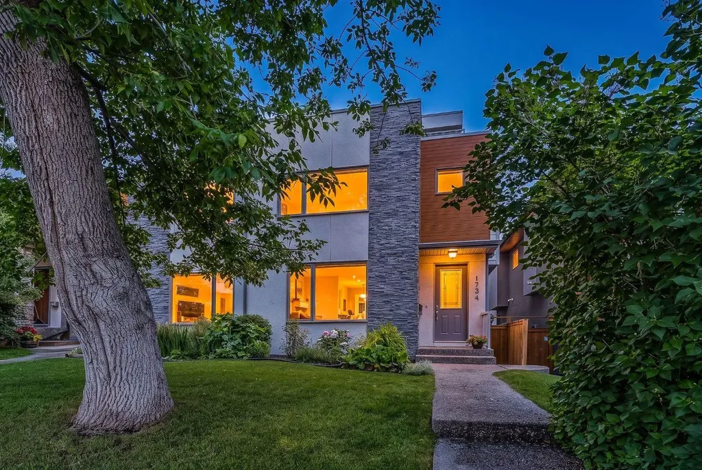 1734 37 Avenue SW Calgary AB T2T 2H3