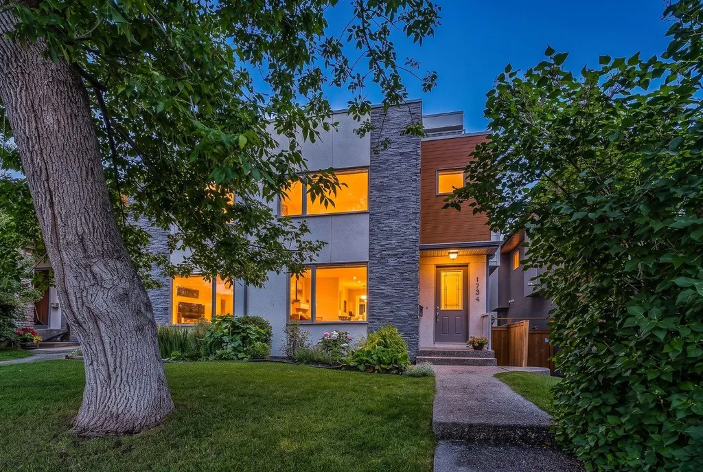 1734 37 Avenue SW Calgary AB T2T 2H3