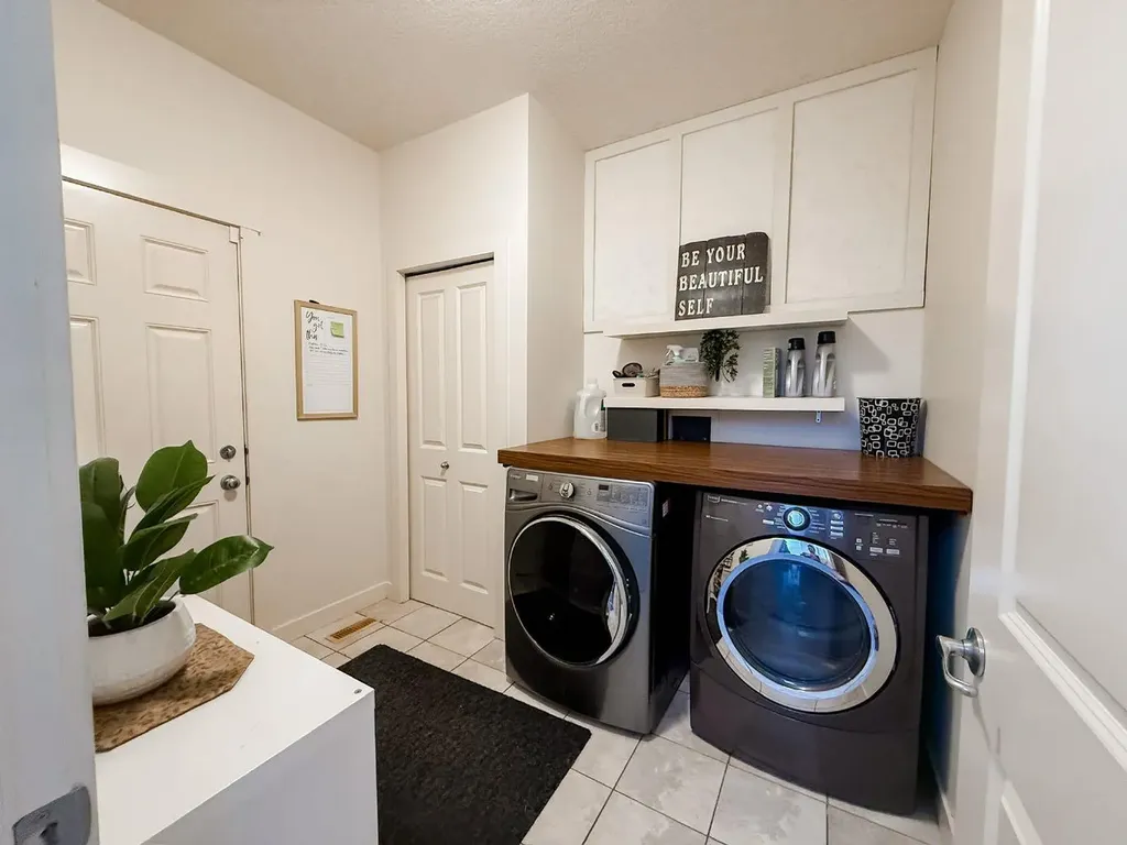 217 West Creek Circle Chestermere AB T1X 1R6