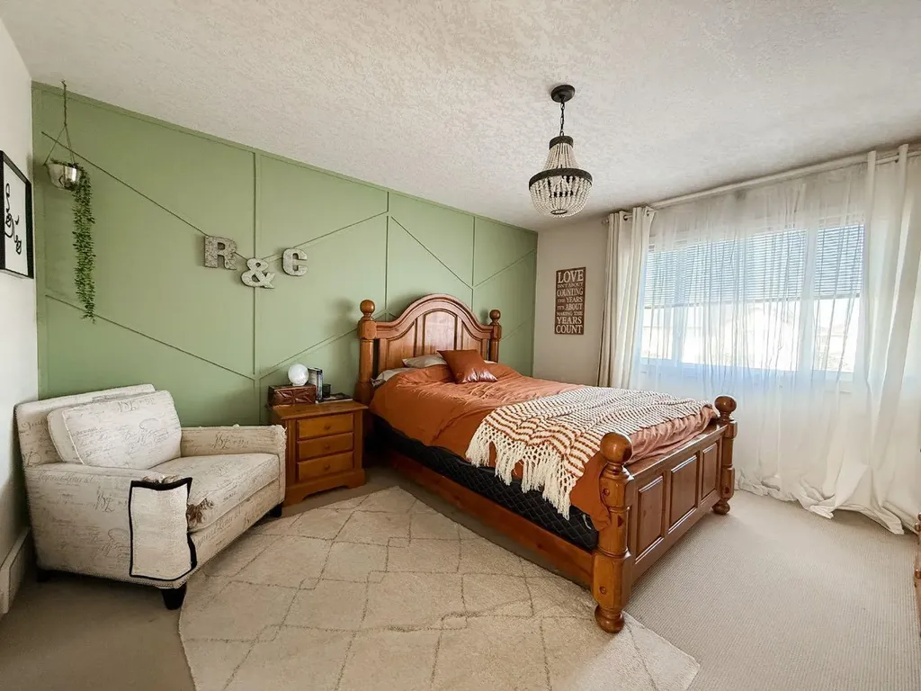 217 West Creek Circle Chestermere AB T1X 1R6