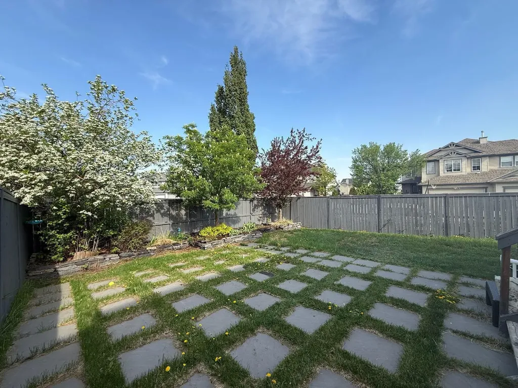 217 West Creek Circle Chestermere AB T1X 1R6