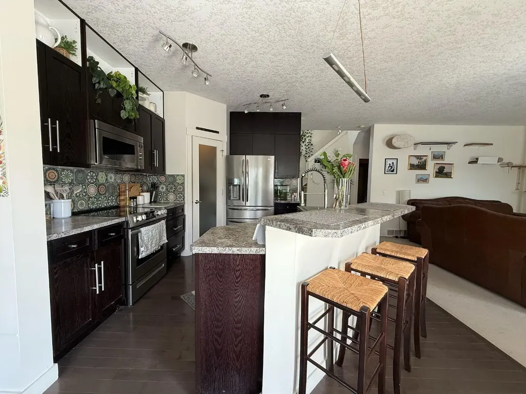 217 West Creek Circle Chestermere AB T1X 1R6