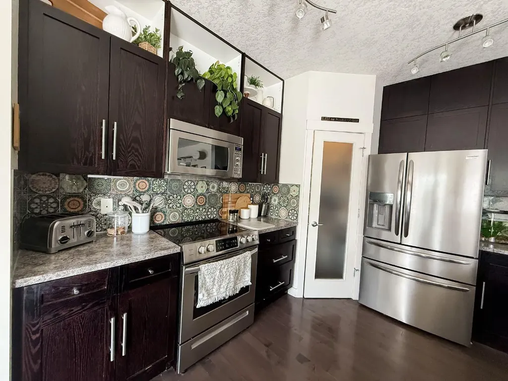 217 West Creek Circle Chestermere AB T1X 1R6