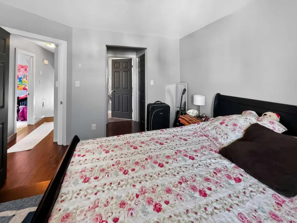 11212 75a Avenue Grande Prairie AB T8W 0G5