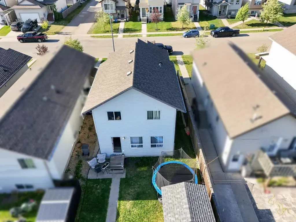 11212 75a Avenue Grande Prairie AB T8W 0G5
