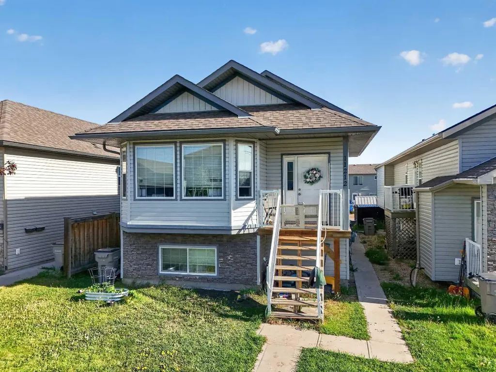 11212 75a Avenue Grande Prairie AB T8W 0G5