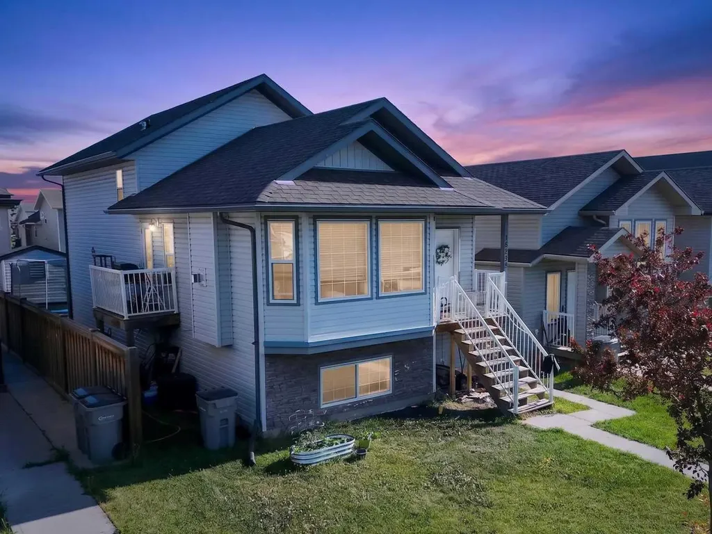 11212 75a Avenue Grande Prairie AB T8W 0G5