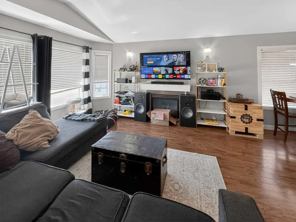 11212 75a Avenue Grande Prairie AB T8W 0G5