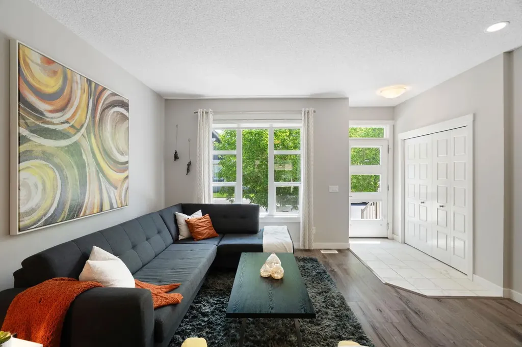 89 Seton Terrace SE Calgary AB T3M 2W1
