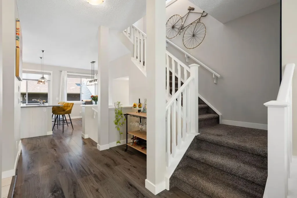 89 Seton Terrace SE Calgary AB T3M 2W1