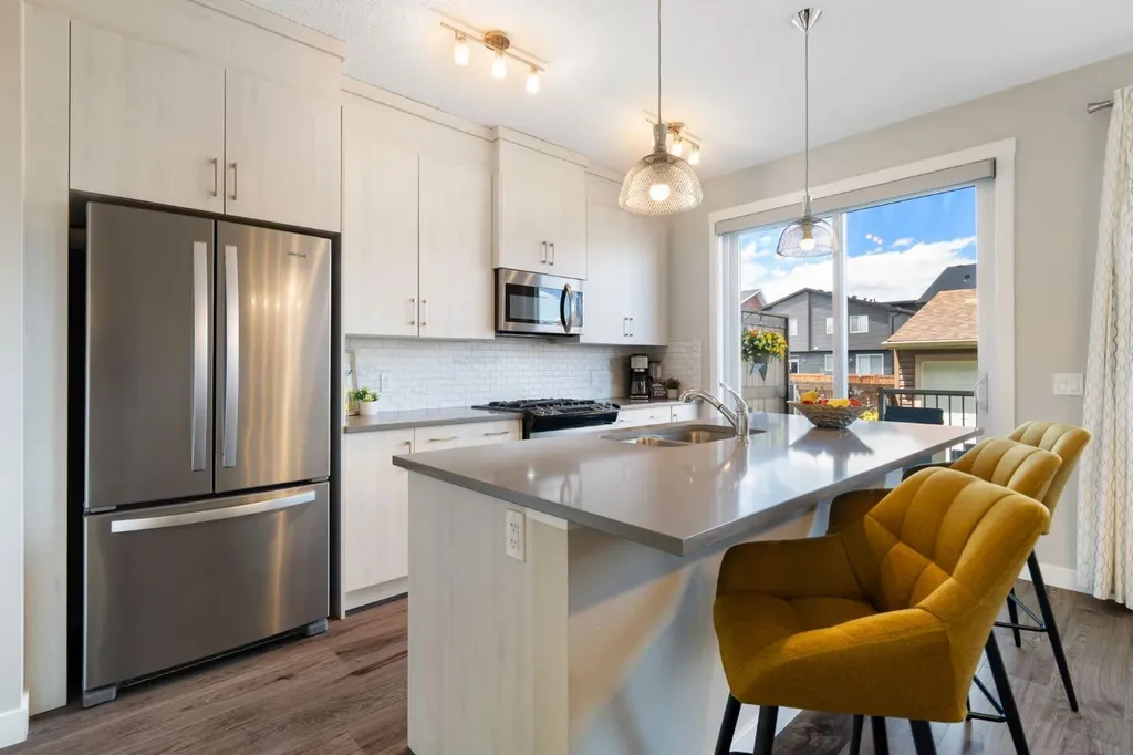 89 Seton Terrace SE Calgary AB T3M 2W1