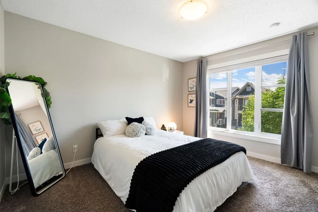 89 Seton Terrace SE Calgary AB T3M 2W1
