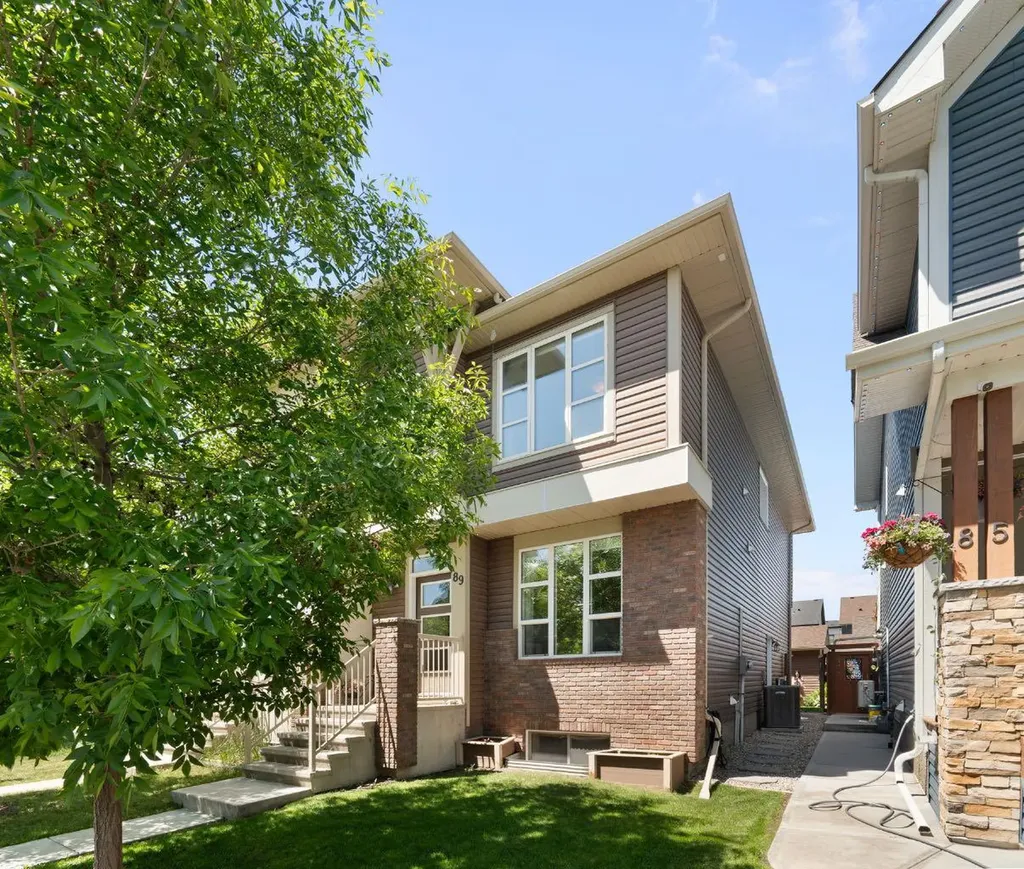 89 Seton Terrace SE Calgary AB T3M 2W1