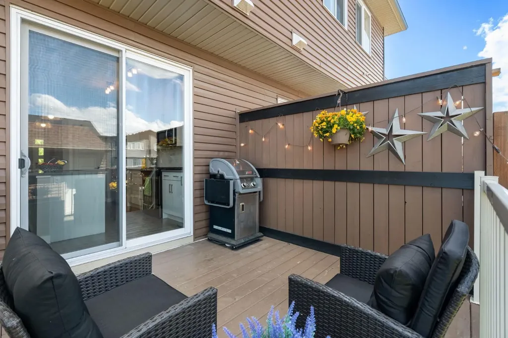 89 Seton Terrace SE Calgary AB T3M 2W1