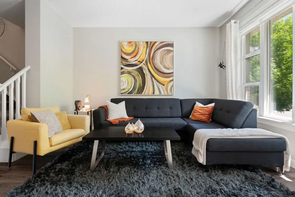 89 Seton Terrace SE Calgary AB T3M 2W1