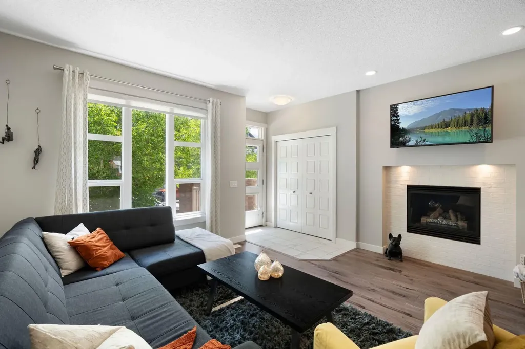 89 Seton Terrace SE Calgary AB T3M 2W1