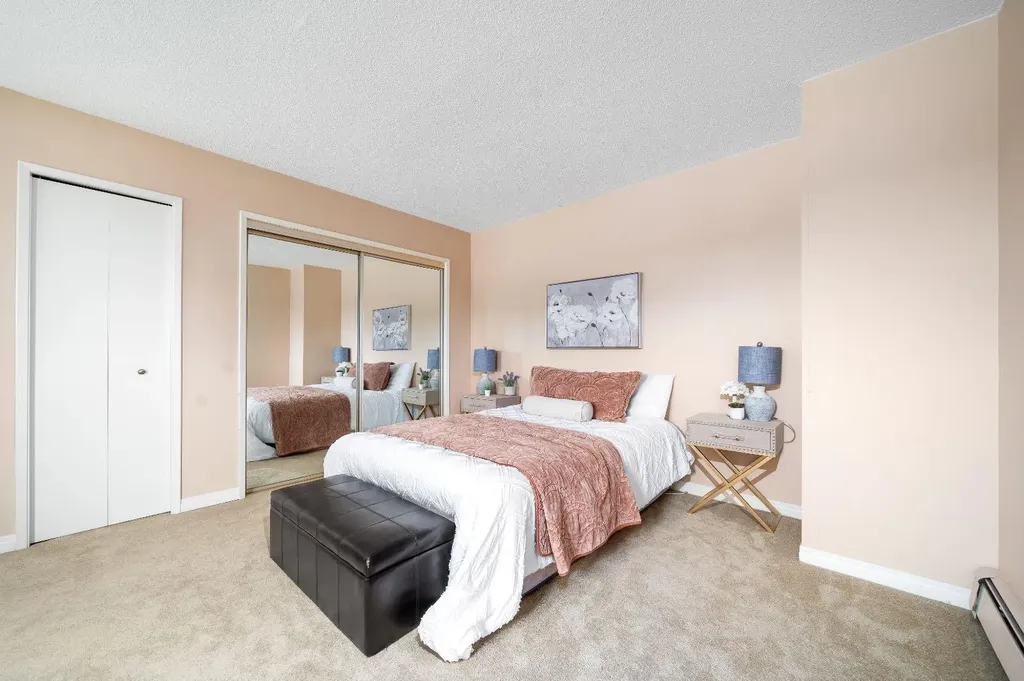 1051 3 Street NW Medicine Hat AB T1A7Y4