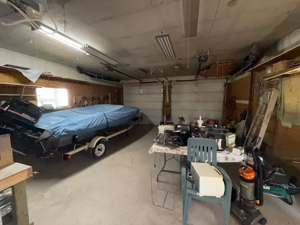 5304 2 Street W Claresholm AB T0l 0T0
