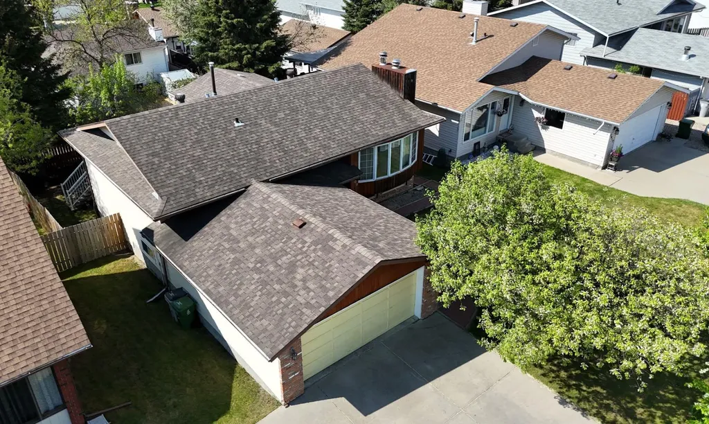 5909 11 Avenue Edson AB T7E 1J2