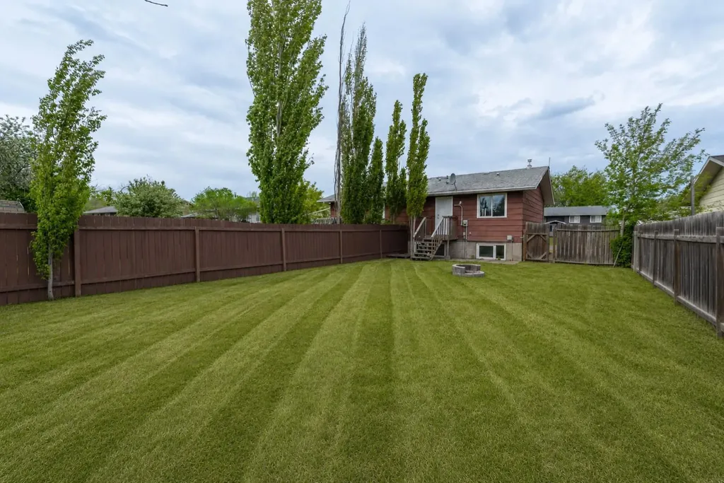 2723 47 Avenue Lloydminster SK S9V 1H3