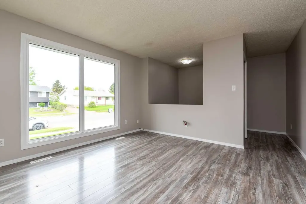 2723 47 Avenue Lloydminster SK S9V 1H3