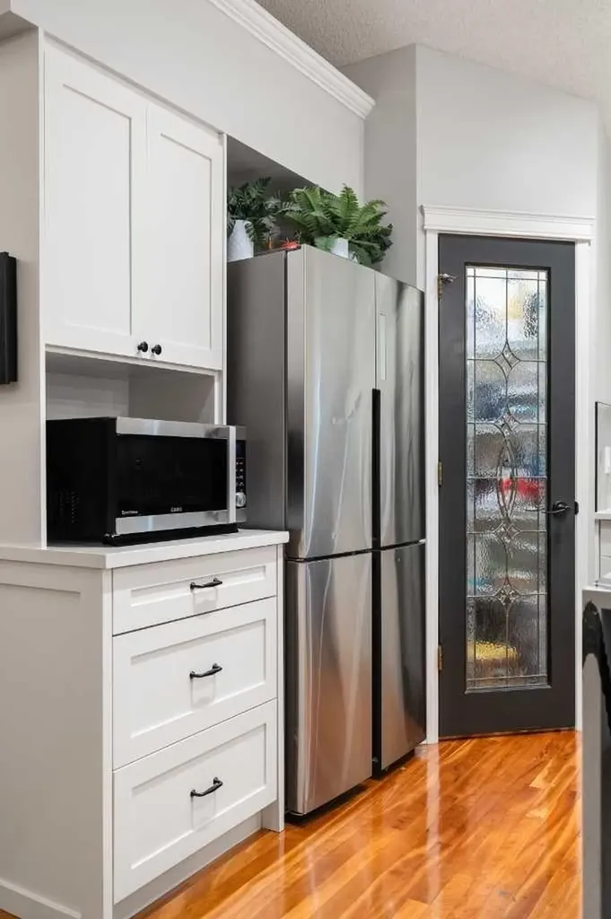 94 Edgebrook Heights NW Calgary AB T3A 5M5