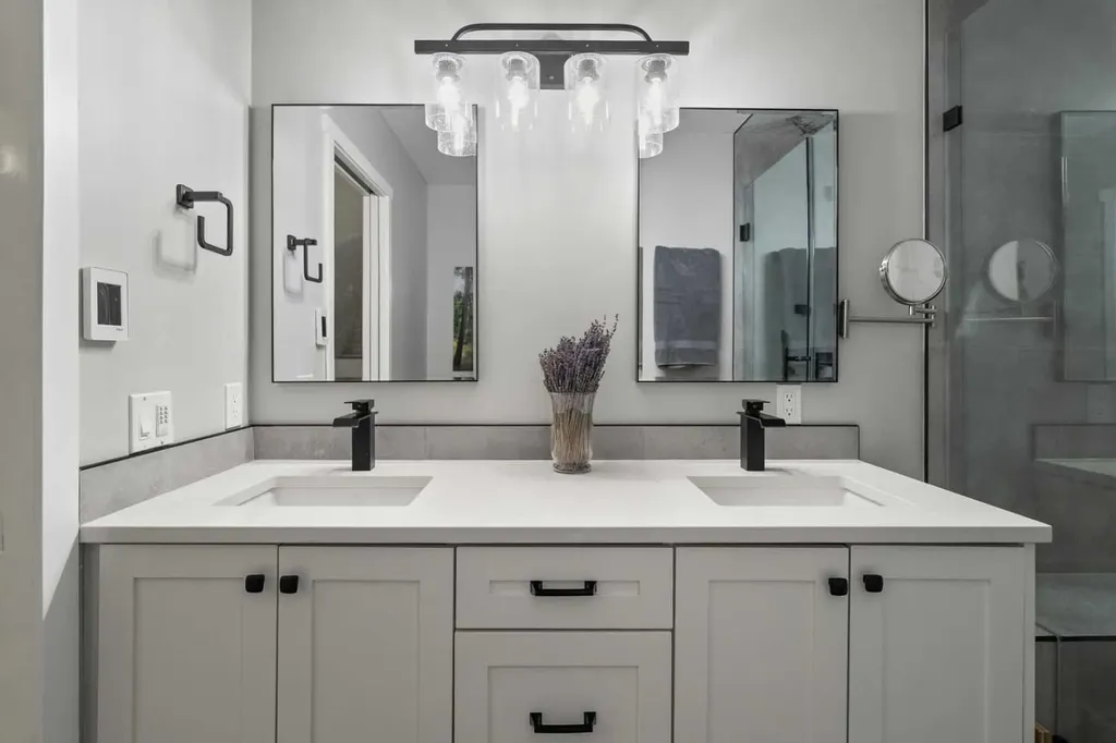 94 Edgebrook Heights NW Calgary AB T3A 5M5