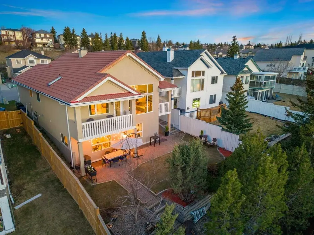 94 Edgebrook Heights NW Calgary AB T3A 5M5