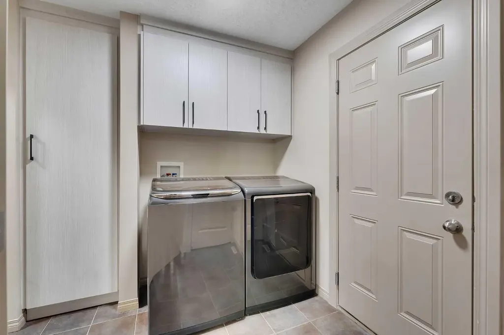 263 Royal Birch Way NW Calgary AB T3G 5Y2