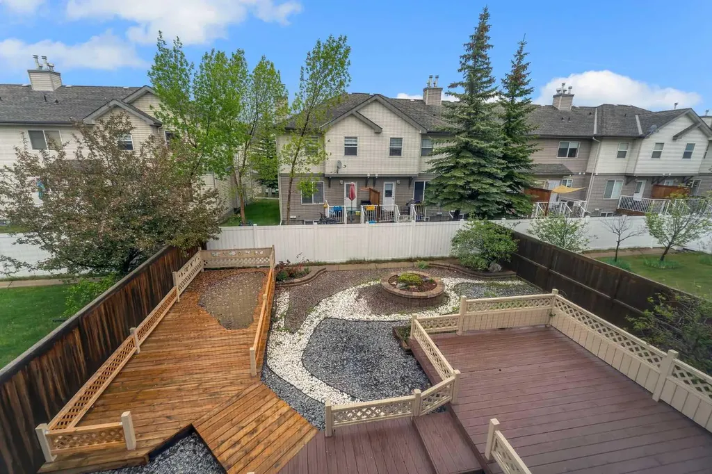 263 Royal Birch Way NW Calgary AB T3G 5Y2