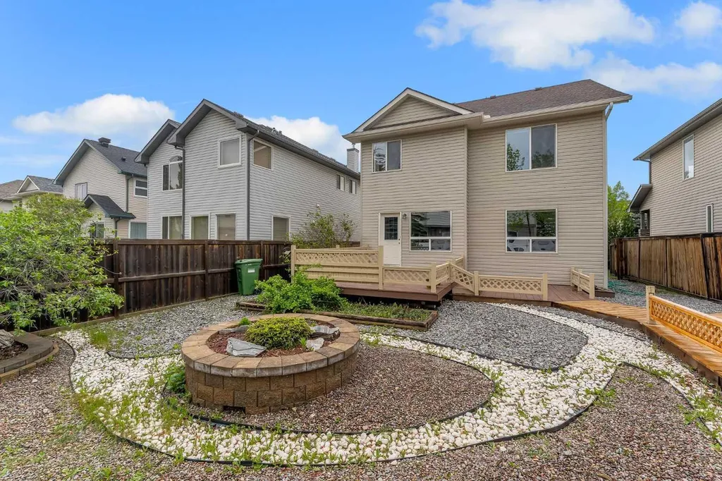 263 Royal Birch Way NW Calgary AB T3G 5Y2