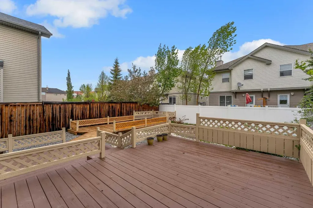 263 Royal Birch Way NW Calgary AB T3G 5Y2