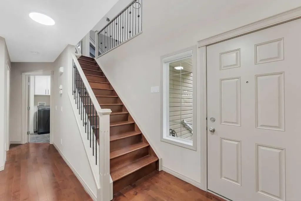 263 Royal Birch Way NW Calgary AB T3G 5Y2