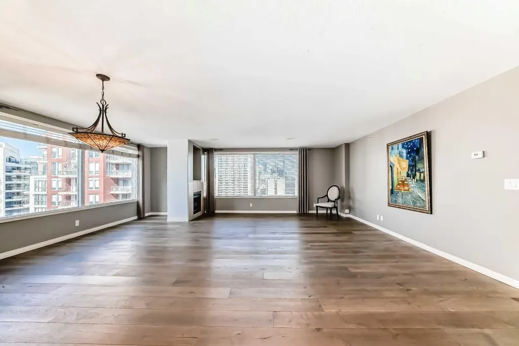 683 10 Street SW Calgary AB T2P5G3