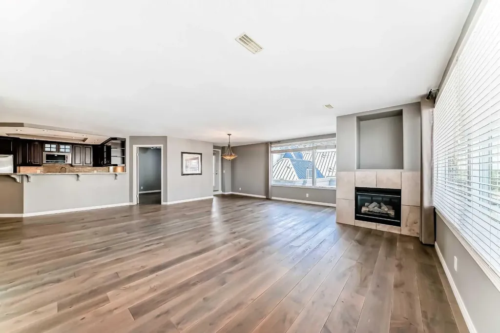 683 10 Street SW Calgary AB T2P5G3
