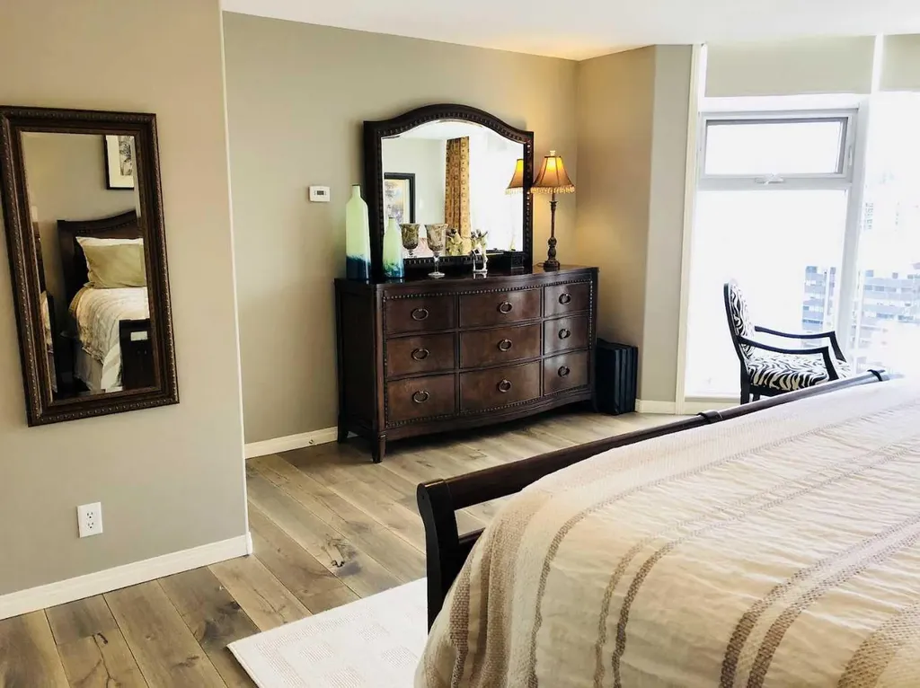683 10 Street SW Calgary AB T2P5G3
