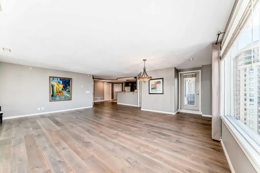 683 10 Street SW Calgary AB T2P5G3