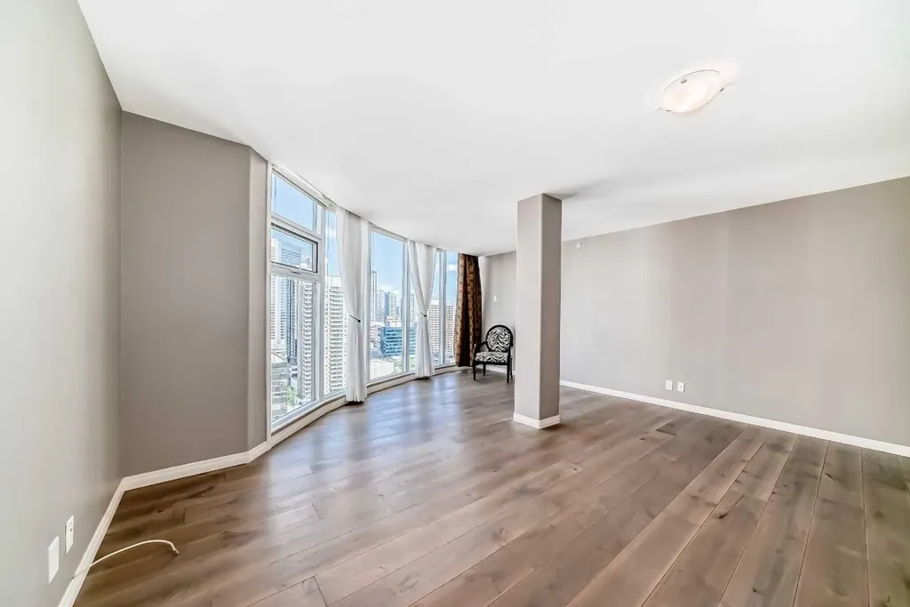 683 10 Street SW Calgary AB T2P5G3