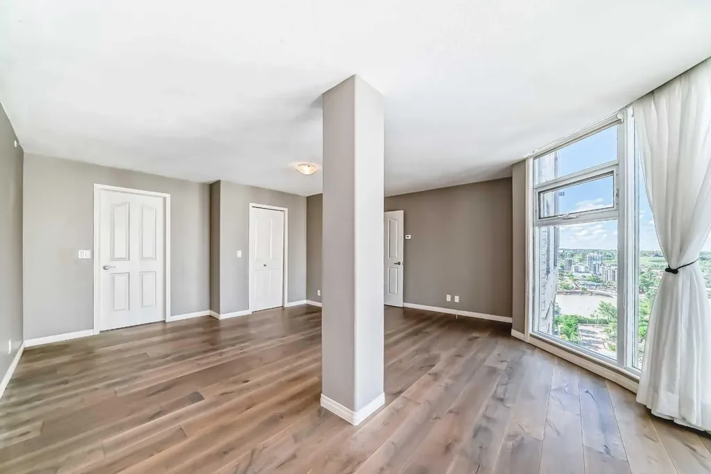 683 10 Street SW Calgary AB T2P5G3