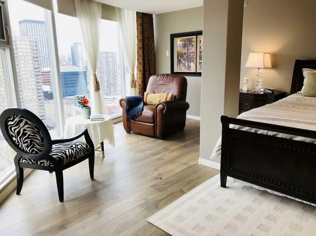 683 10 Street SW Calgary AB T2P5G3