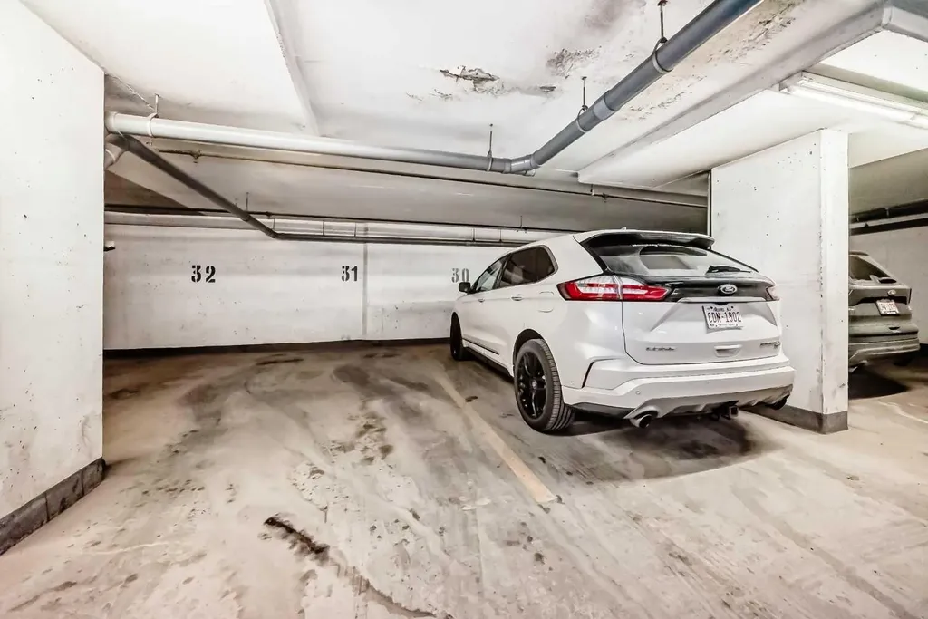 683 10 Street SW Calgary AB T2P5G3