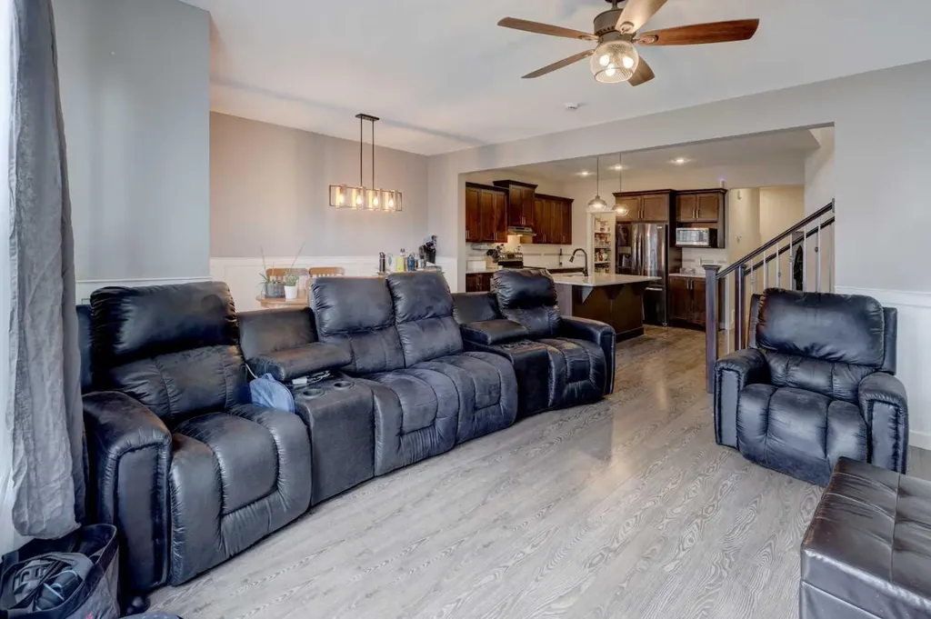 5 Williamstown Park NW Airdrie AB T4B 3Y4