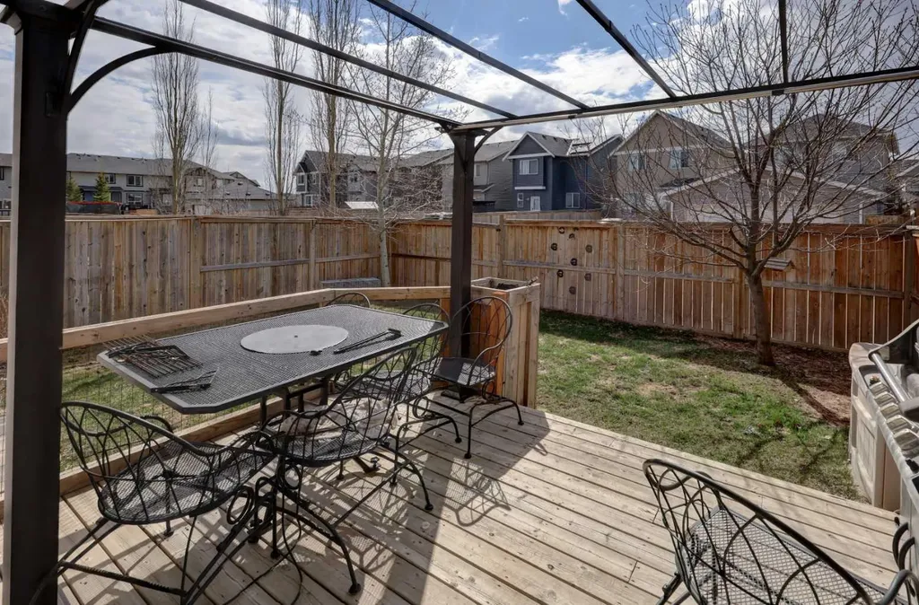 5 Williamstown Park NW Airdrie AB T4B 3Y4