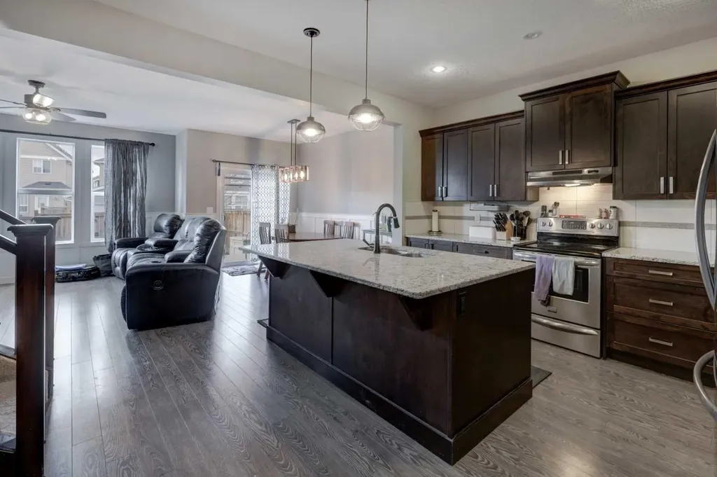 5 Williamstown Park NW Airdrie AB T4B 3Y4