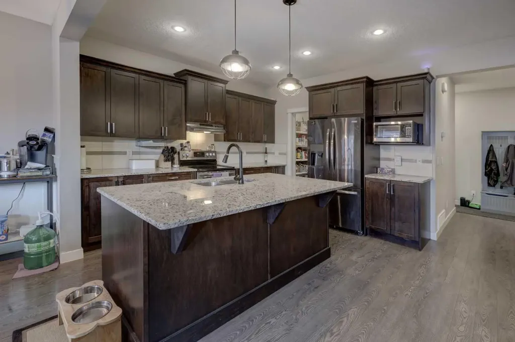 5 Williamstown Park NW Airdrie AB T4B 3Y4