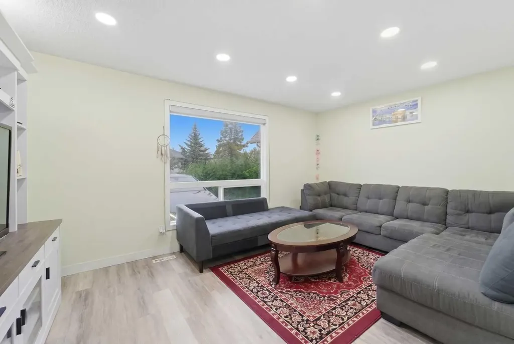 53 Falchurch Road NE Calgary AB T3J1G6